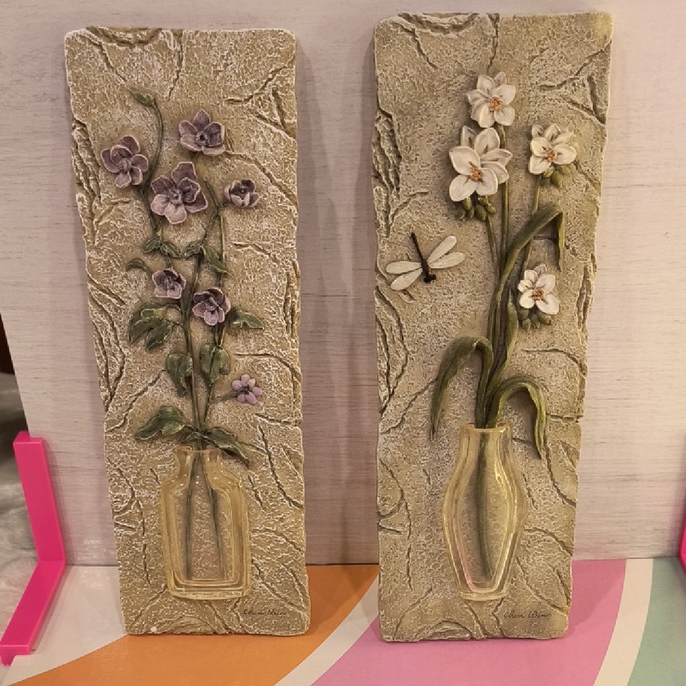 Floral Wall Plaques with Purple and White Accents